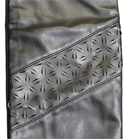 Bailey 44 Black Vegan Faux Leather Laser Cut Pants Size M Illusion Legging - Picture 3 of 9